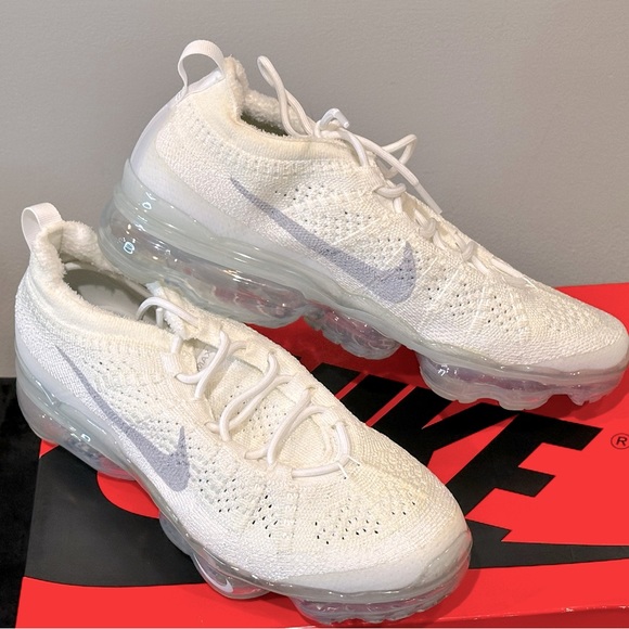 NEW Nike Air Vapormax 2023 Flyknit White Womens US Mens US
